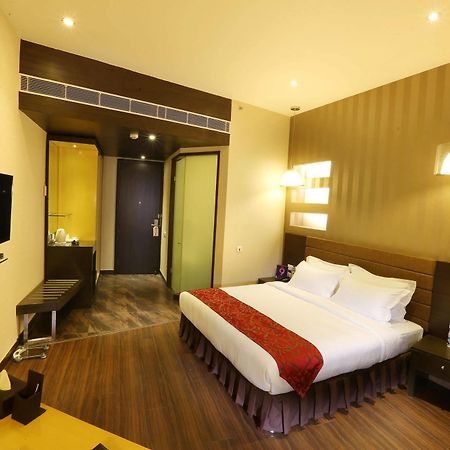 Five Elements Hotels Delhi- North Avenue New Delhi Eksteriør billede