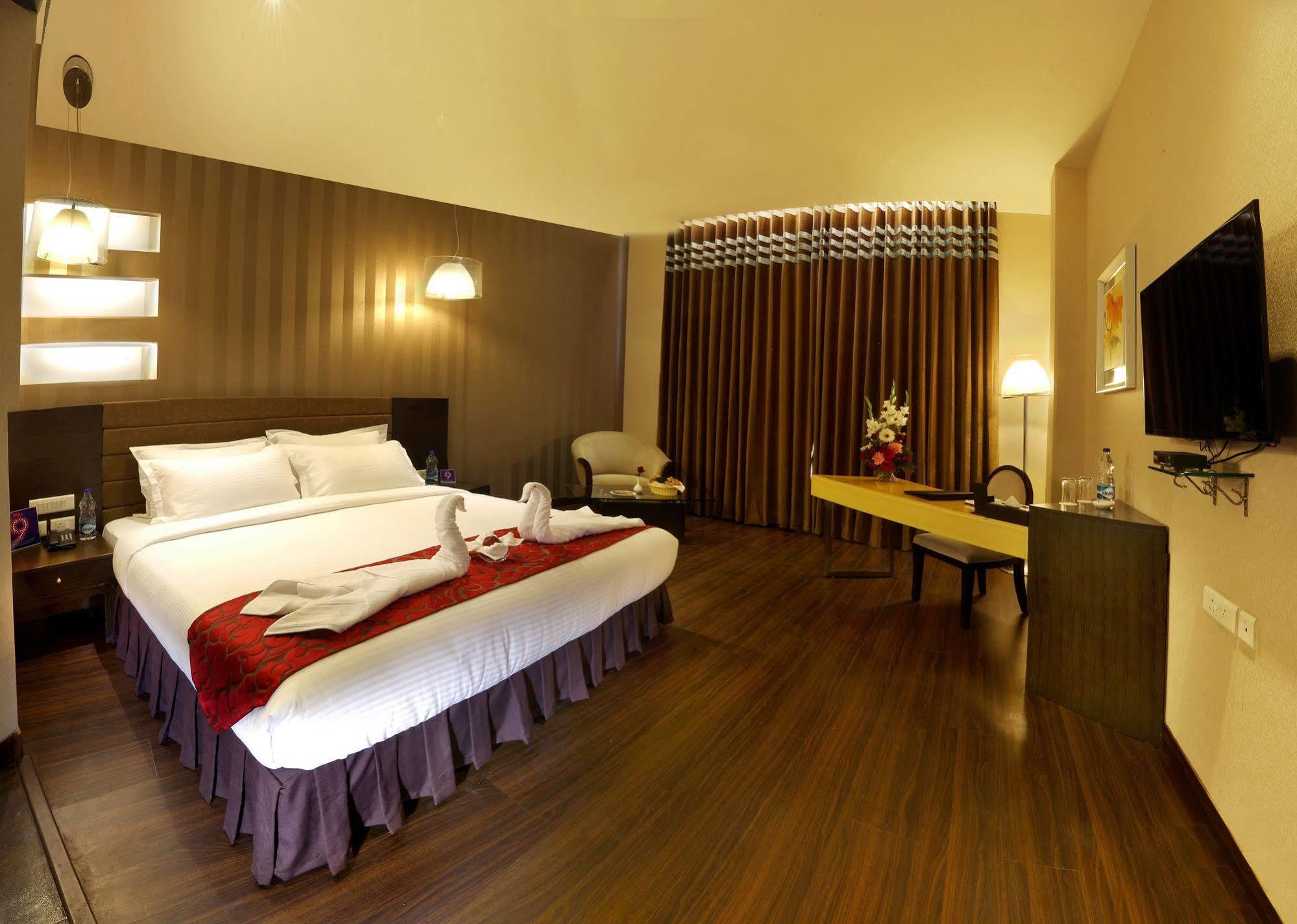 Five Elements Hotels Delhi- North Avenue New Delhi Eksteriør billede